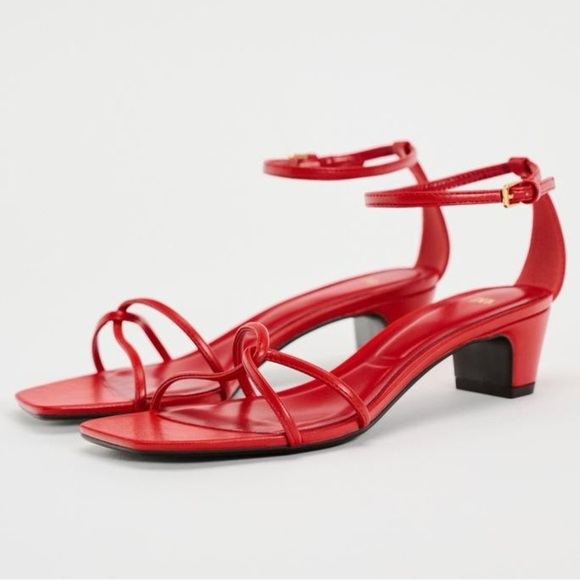 Zara low heel strap sandals - Picture 2 of 4